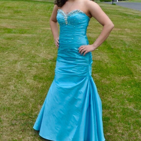 Mori Lee By Madeline Gardner Gown - Picture 1 of 4